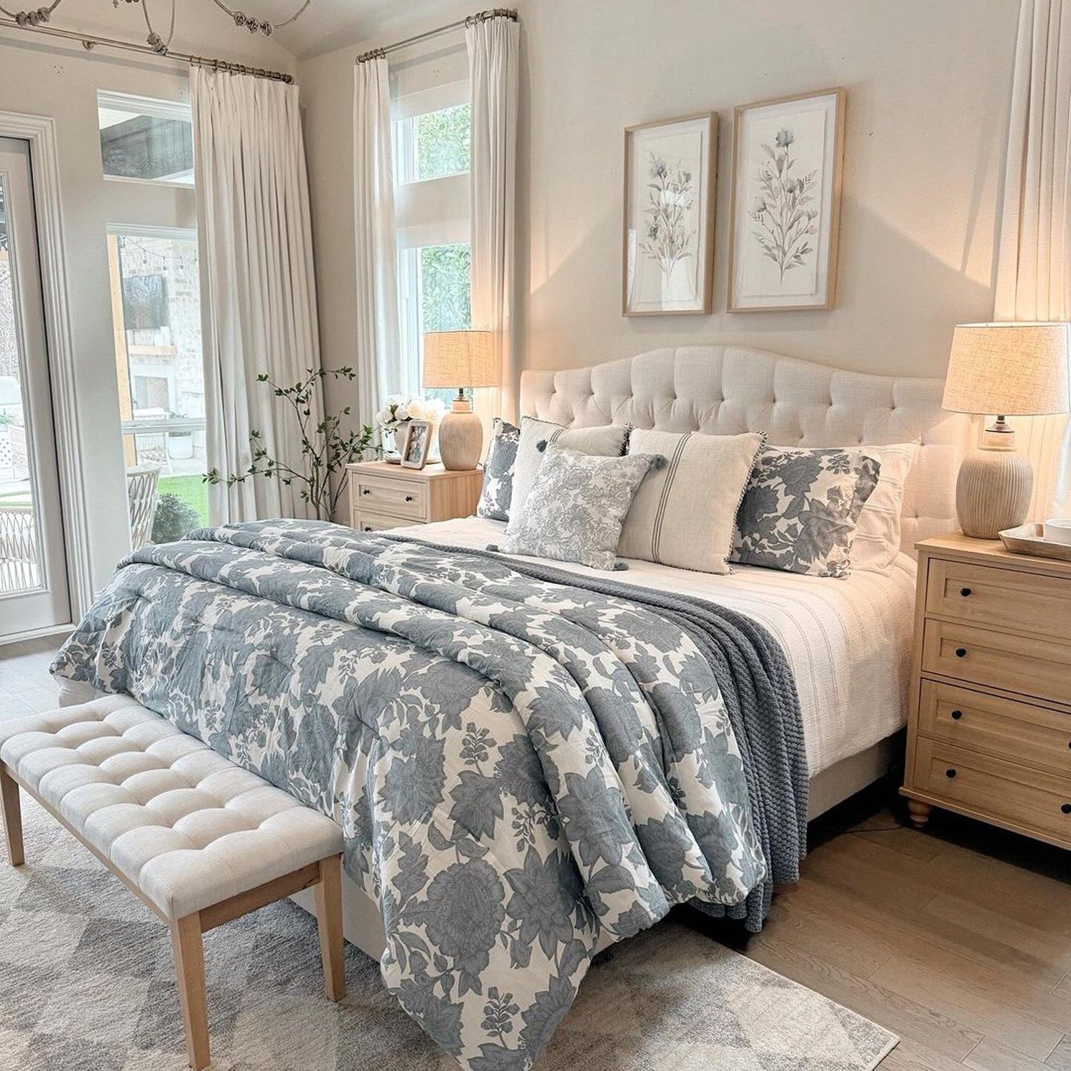 Elegant Bedroom Decor