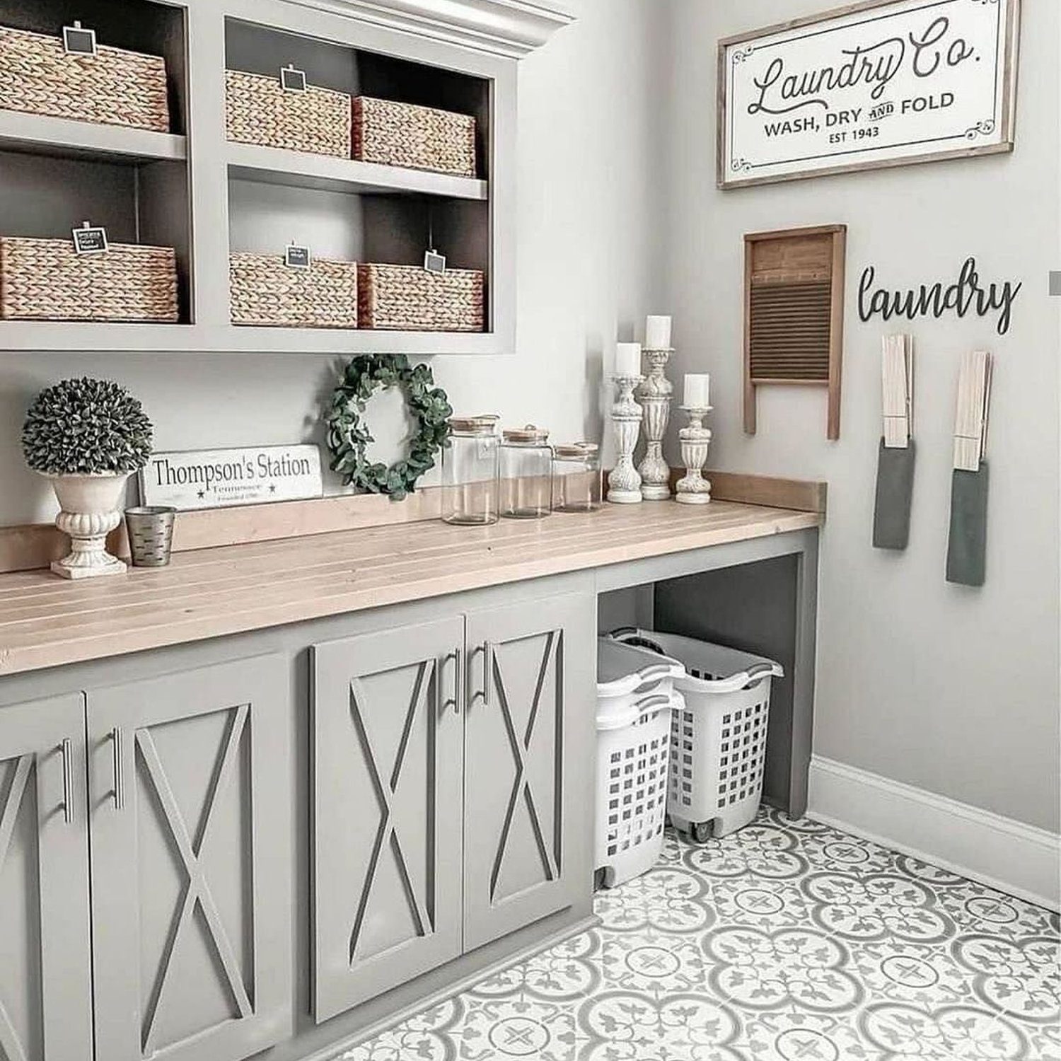 Elegant Laundry Room Design