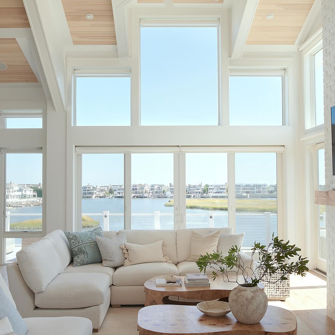 Coastal Style Living Room with Panoramic Views