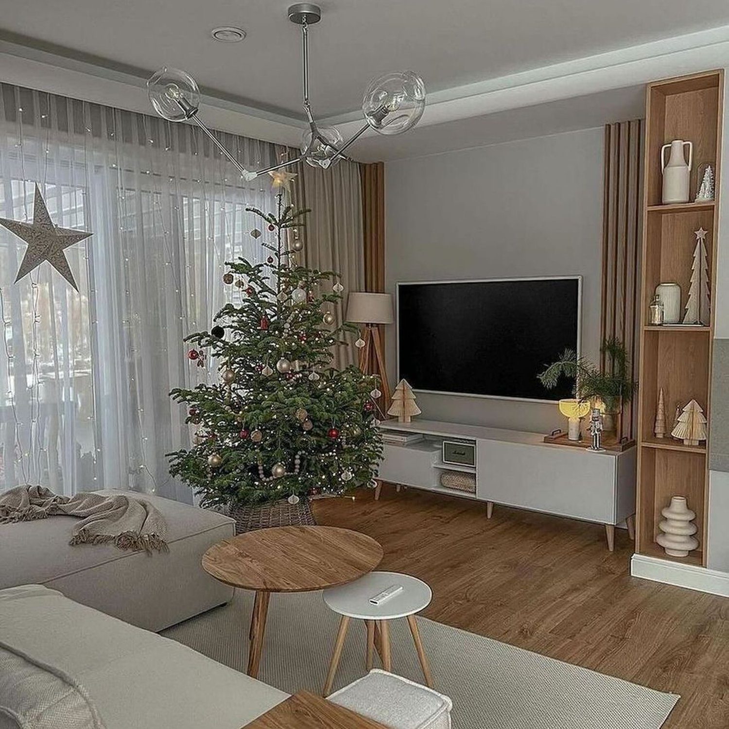 A cozy living room decorated for the holidays