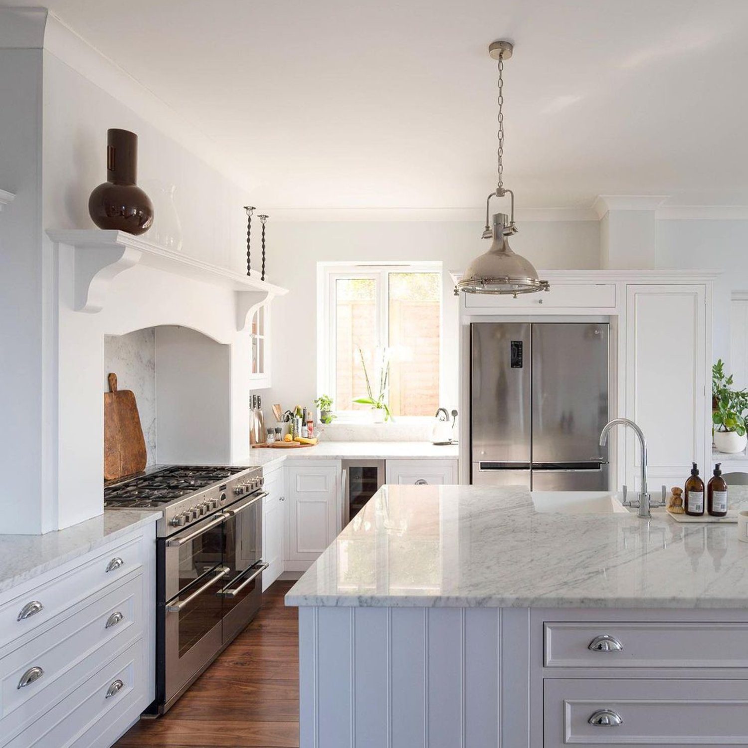 A modern kitchen blending traditional charm with contemporary design