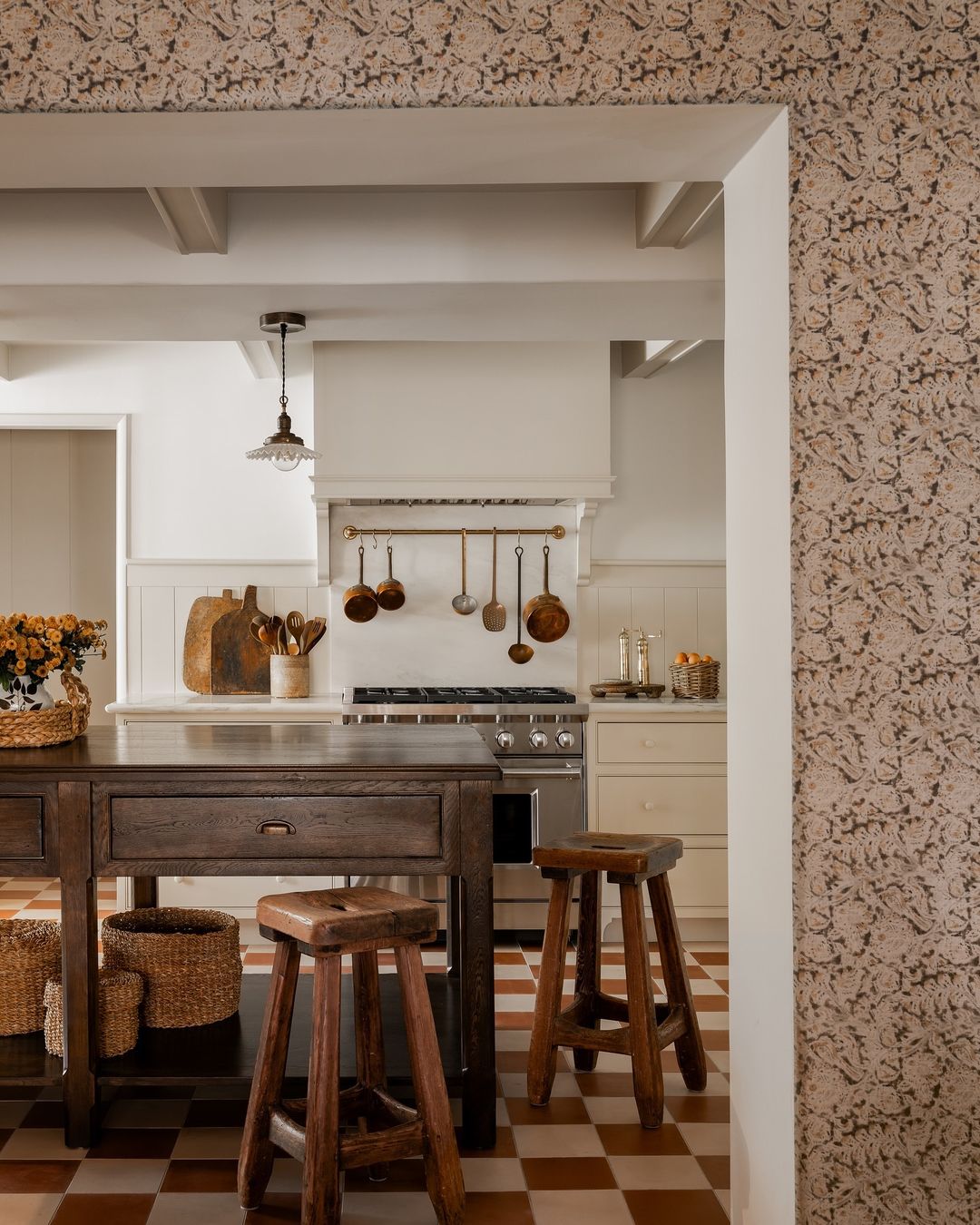 A rustic yet modern kitchen