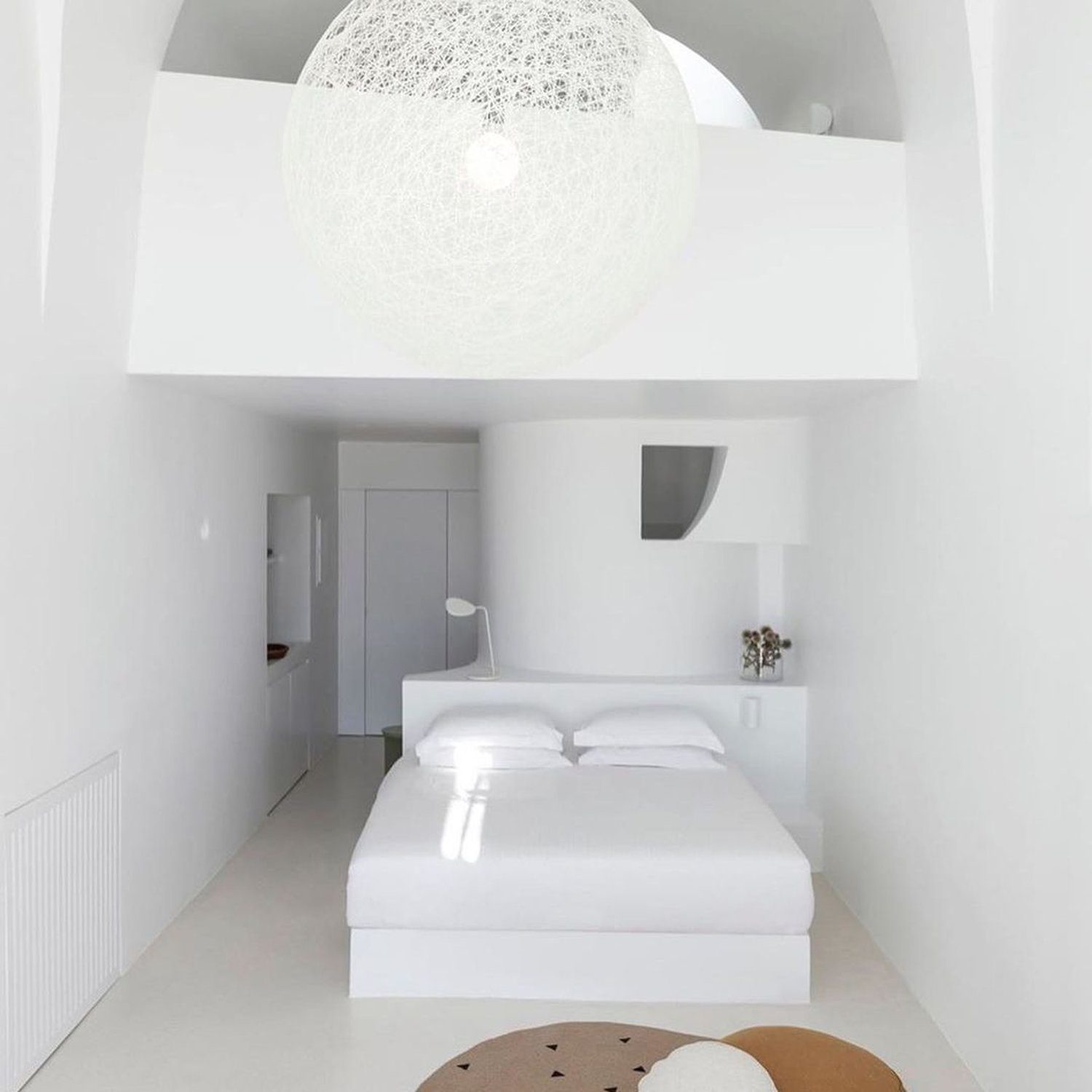 Minimalist White Bedroom Design