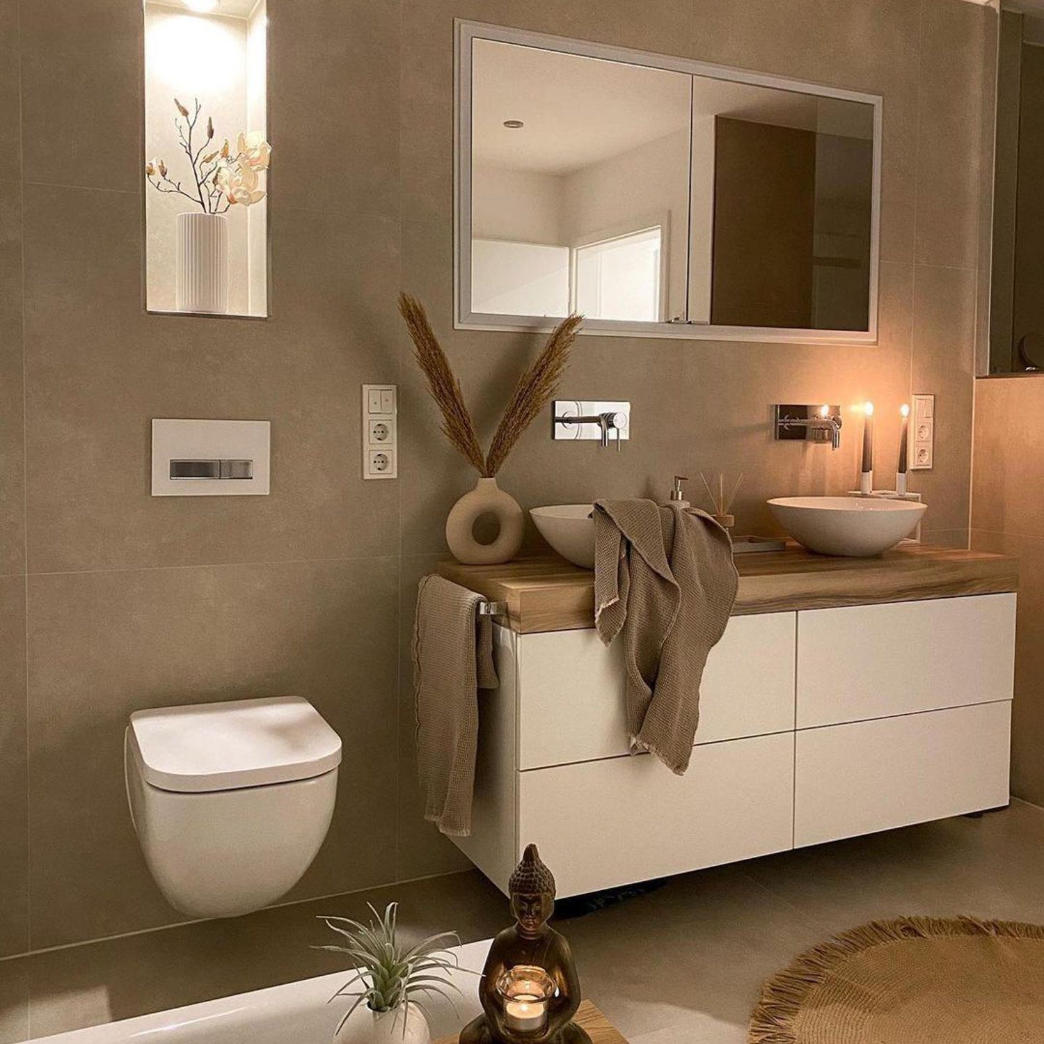 A modern and serene bathroom design