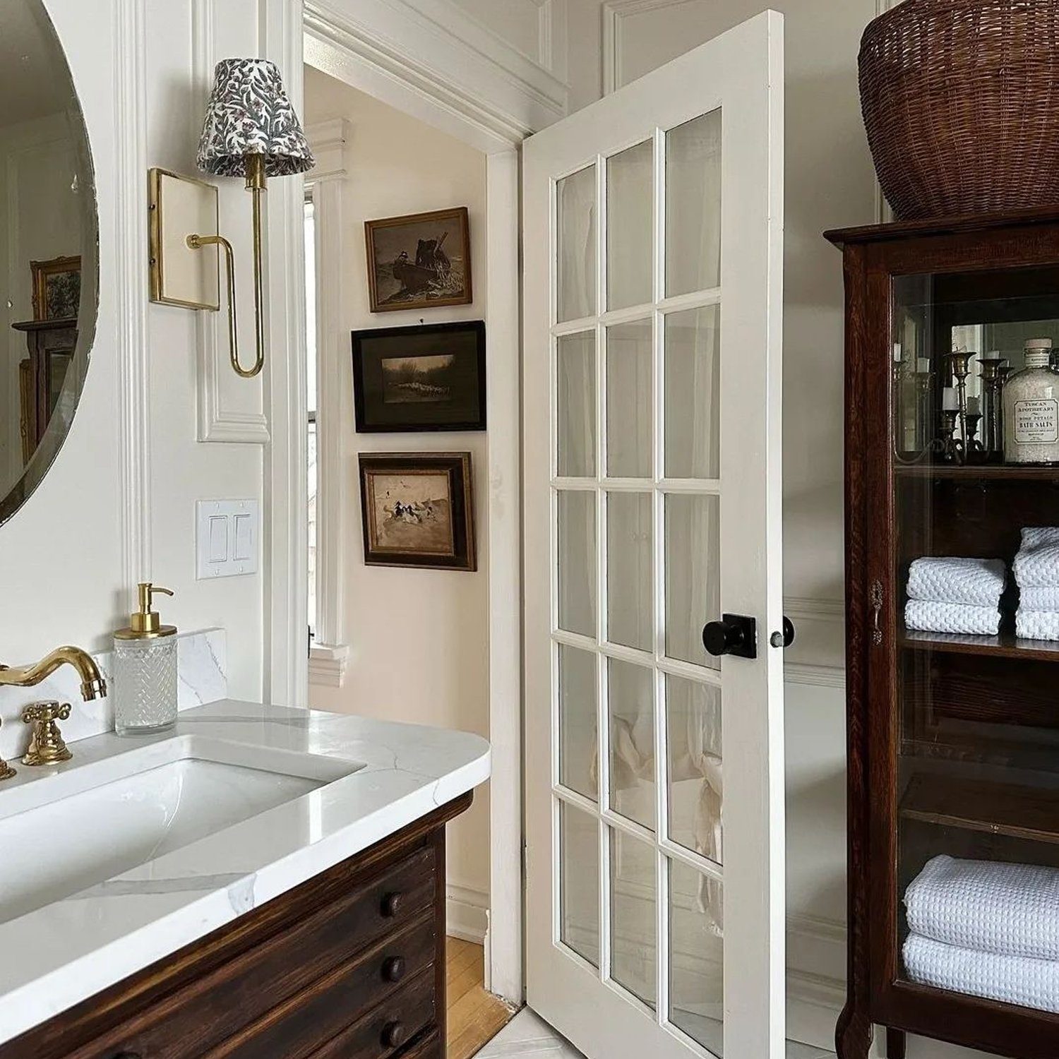 An elegantly designed bathroom