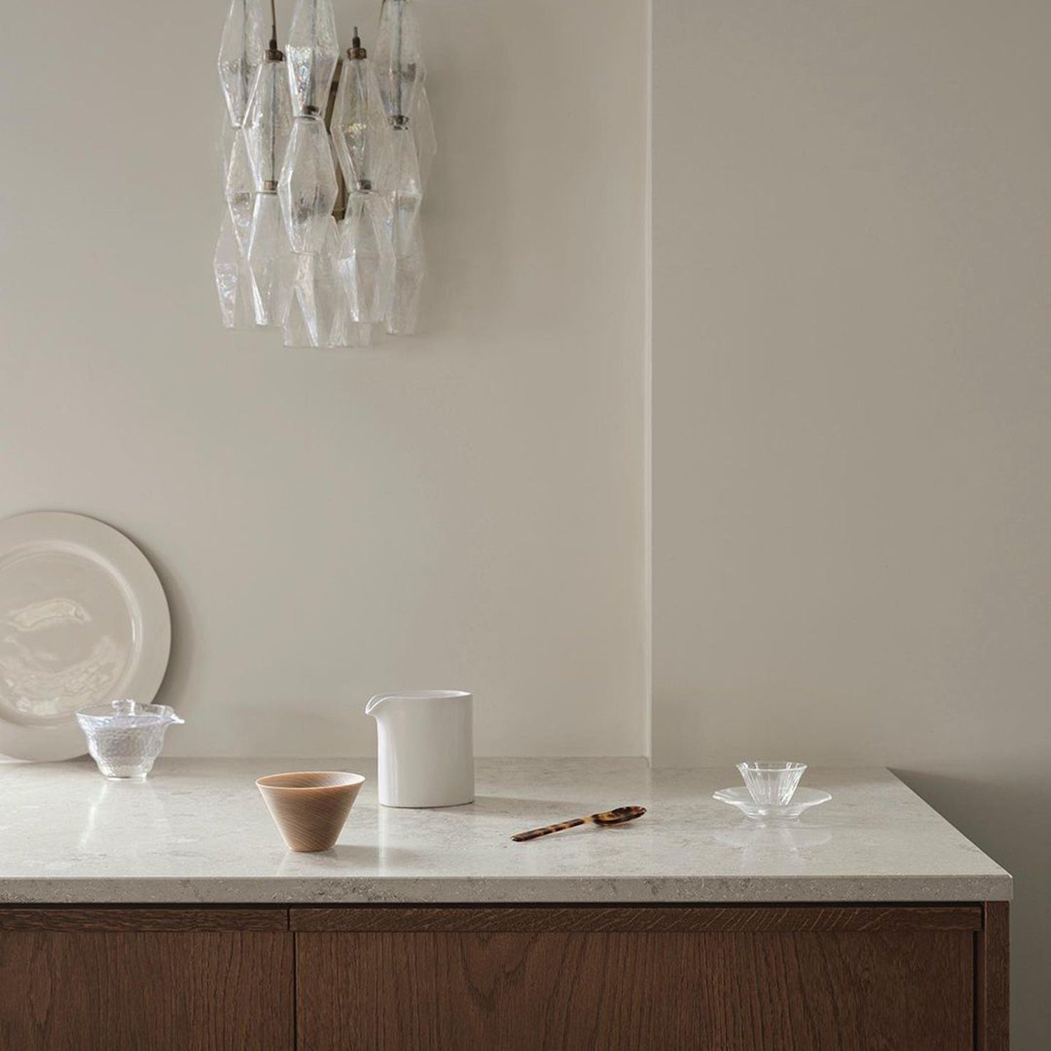 Minimalist kitchen corner with a modern aesthetic